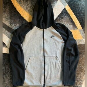 Nike Tech Fleece Hoodie Grey Black